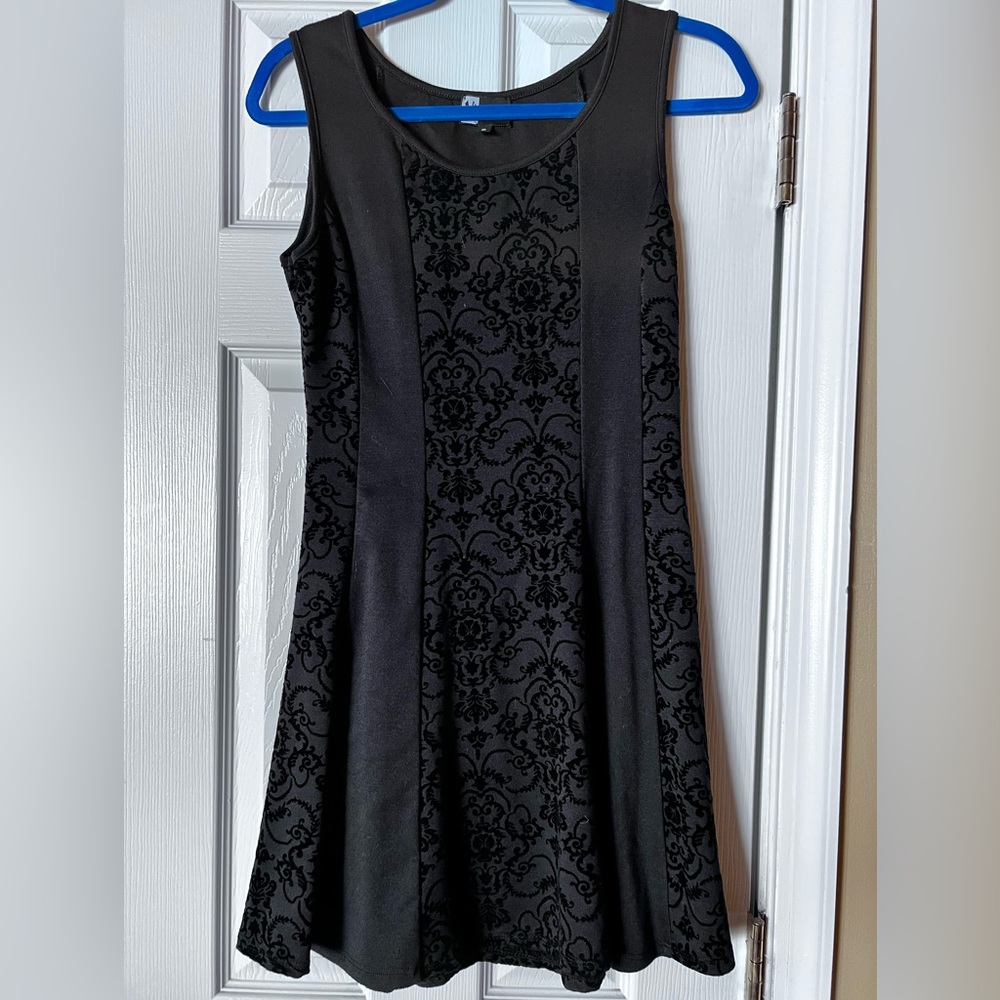 Vibe Sportswear textured black little dress, size S juniors